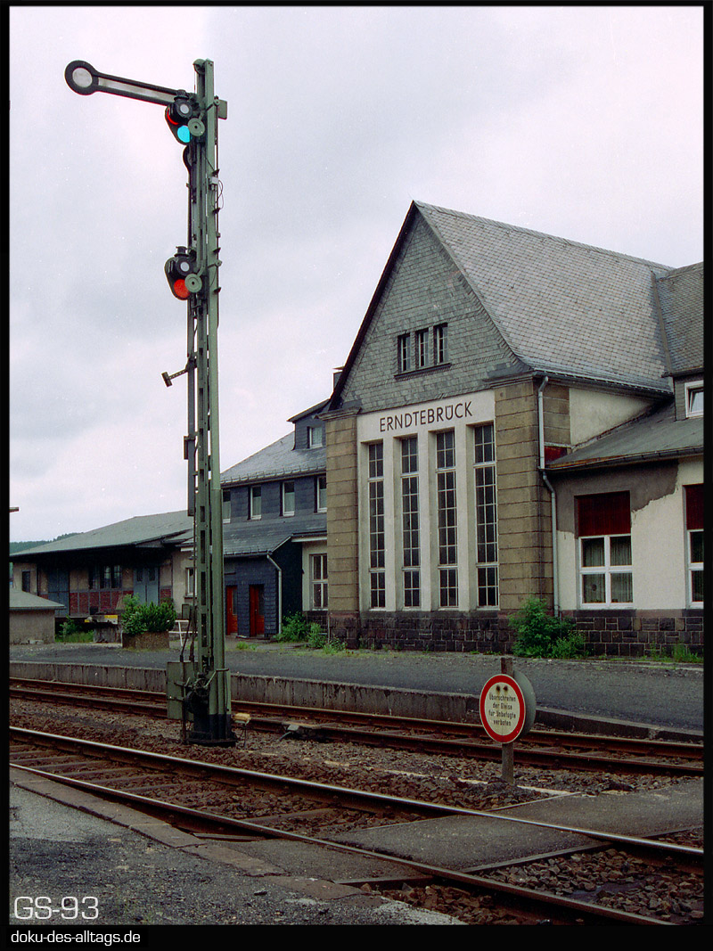 Strecken und Bahnhöfe